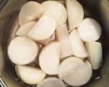 大根とベーコンの煮物作り方3写真