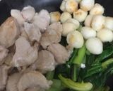 うずらの卵と胸肉の簡単ソテー☆作り方7写真