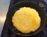 とろーり半熟焼きTKG （食べラー油）作り方3写真