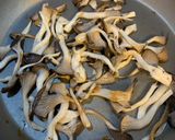 調味料2種！ひらたけのポン酢胡椒炒め作り方4写真