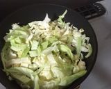簡単！シャキシャキキャベツとチキン炒め作り方4写真
