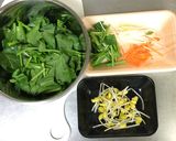 豆もやしとほうれん草の生姜和え作り方1写真