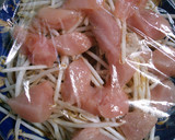 簡単！鶏むね肉と もやしのレンジ蒸し！！作り方3写真