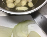 ごぼうと玉ねぎのコンソメスープ作り方1写真