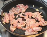 鶏肉（せせり）と菜の花の粒マスタード炒め作り方4写真