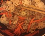 牛バラ肉と春菊の炒め煮作り方6写真