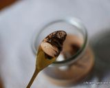 材料２＋バニラビーンズ♪簡単チョコムース作り方8写真
