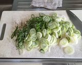 ネギとひき肉のそぼろご飯♪( ´▽`)作り方1写真