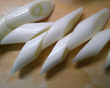 簡単！白菜ともやし 鶏むね肉のめんつゆ煮作り方1写真