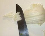 白菜とひき肉とシメジと人参の炒め物作り方3写真
