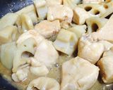 レンコンと鶏胸肉の味噌煮作り方6写真