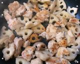 簡単★シャキシャキ！蓮根の胡麻味噌炒め作り方4写真