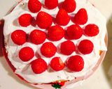 旬の苺丸ごと入れる贅沢ショートケーキ作り方3写真