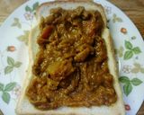 残ったカレーで作るチーズカレートースト！作り方1写真