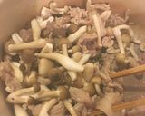 里芋 豚肉 しめじ こんにゃくの簡単煮作り方3写真