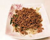 ニラともやしのピリ辛肉そぼろのせ作り方5写真