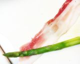 油不使用 アスパラ丸ごと豚バラ巻き作り方1写真