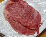 牛肉のさっと焼き*レモン醤油味作り方1写真
