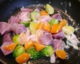 芽キャベツとイーザンルビーのマヨバタ炒め作り方3写真