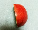 リンゴの飾り切り☆蝶々♪作り方1写真
