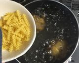 新じゃがと新玉ねぎのマカロニポテトサラダ作り方1写真