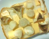 エリンギ×チーズの塩昆布おかかトースト作り方3写真