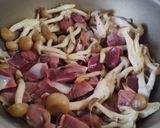 砂肝とキノコの豆板醤炒め♪作り方4写真