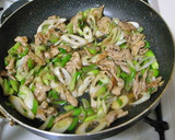 ふんわり卵と豚肉の中華オイスター炒め作り方5写真