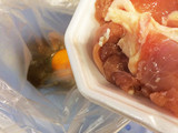 鶏モモ肉を 玉子衣焼きで ネギソース添え