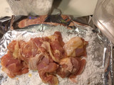 鶏モモ肉を 玉子衣焼きで ネギソース添え