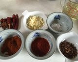 茹で上げうどんにフワッと香る麻辣油作り方1写真