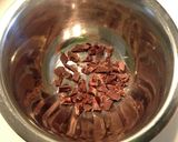 ココット鍋でチョコがトロリ！パンケーキ作り方1写真