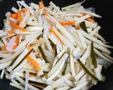 捨てないで‼大根皮と出汁ガラ昆布の金平♪作り方2写真