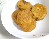 ❁お弁当に余りのコロッケでポテトサラダ❁作り方1写真