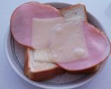 簡単朝食♡ロースハムトースト作り方1写真