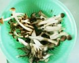 甘辛！キノコと三つ葉のふんわり卵とじ！作り方1写真