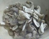 キノコと豚肉のオリーブソルトサラダ作り方2写真