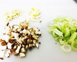サッポロ一番 ちょい辛！本格みそラーメン作り方1写真