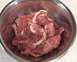 豚肉とほうれん草のバター醤油炒め作り方1写真