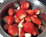 グツグツ煮ました、イチゴジャム。作り方1写真