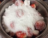 グツグツ煮ました、イチゴジャム。作り方2写真