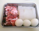 豚筋肉と大根と卵の中国風煮物作り方1写真