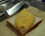 たまごフィリングのオムレツのサンドイッチ作り方6写真
