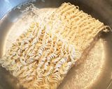 ウチの定番!うまかっちゃんあんかけ風麺作り方2写真