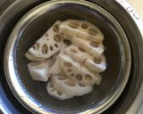 常備菜☆レンコンと鶏肉の煮物作り方1写真