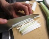 トルコ料理◆ねぎと胡椒肉団子のスープ作り方1写真