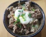 温玉のせ牛丼～作り方5写真