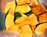 栗かぼちゃの煮物 いんげんひき肉でそぼろ作り方1写真