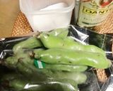 オリーブオイルと塩でゆでる、丸ごとそら豆作り方1写真