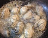 牡蠣とスナップえんどうの塩麹炒め作り方8写真